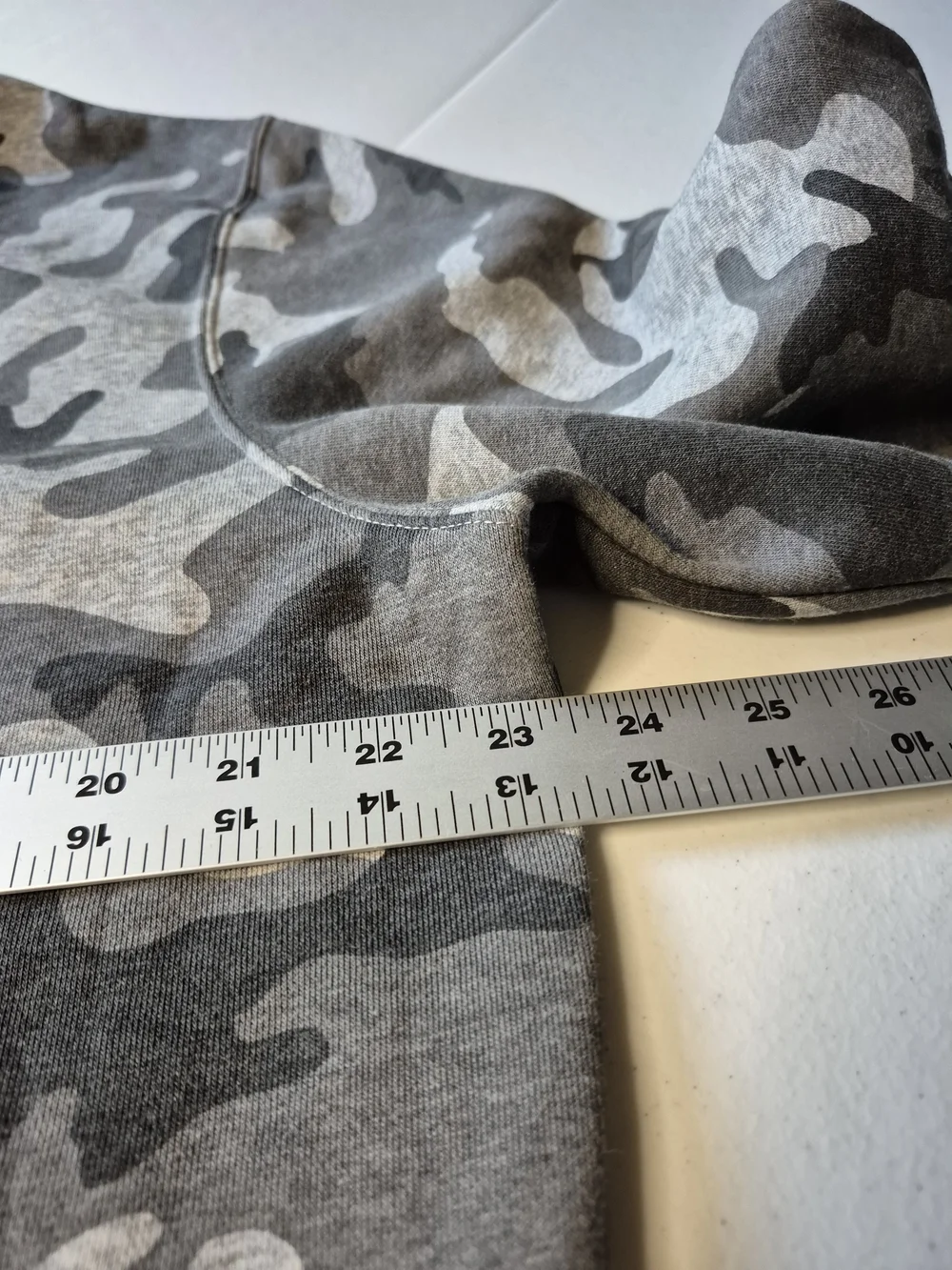 municipal crewneck gray
